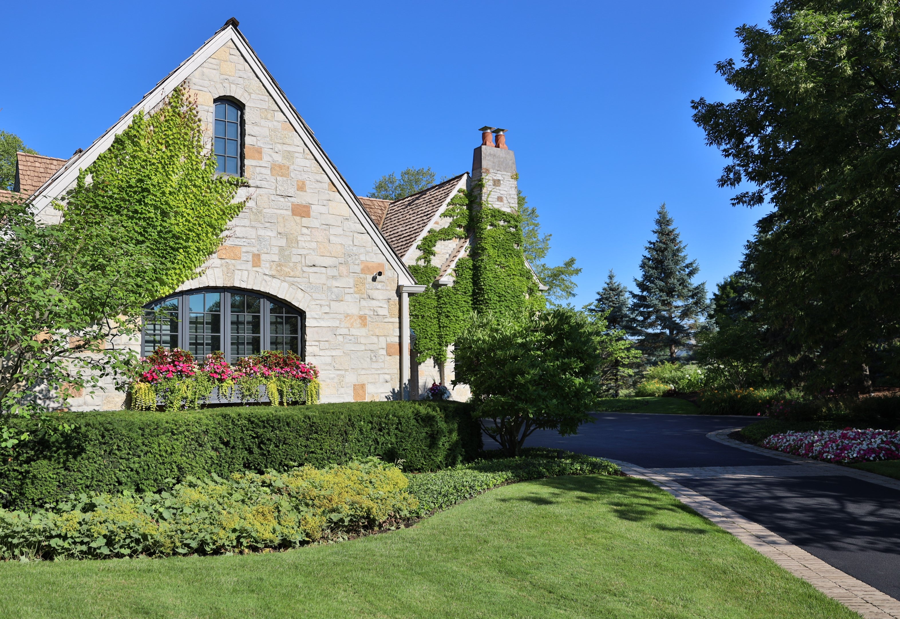 LAKE FOREST, IL, LANDSCAPING SERVICES